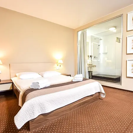 Lesny Dwor ホテル 3*