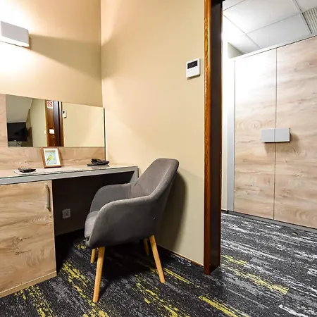 Отель Lesny Dwor 3*