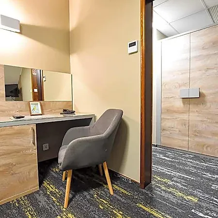Leśny Dwór Hotel 3*