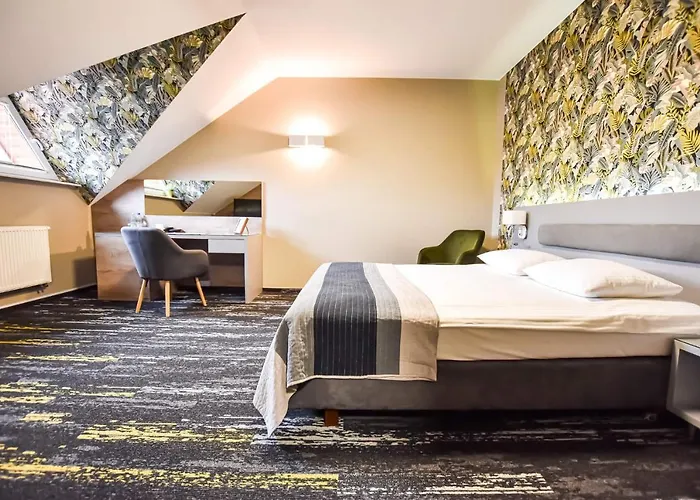 Leśny Dwór Hotel 3*